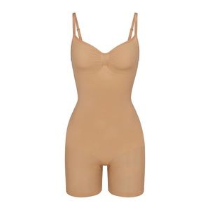 SKIMS SEAMLESS SCULPT MID THIGH BODYSUIT *NWOT* L/XL